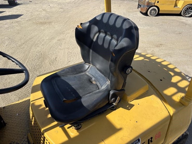 hyster-forklift-image-16