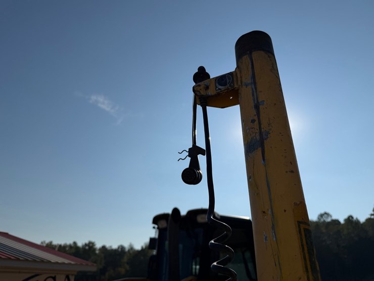 caterpillar-d5k2-lgp-image-17