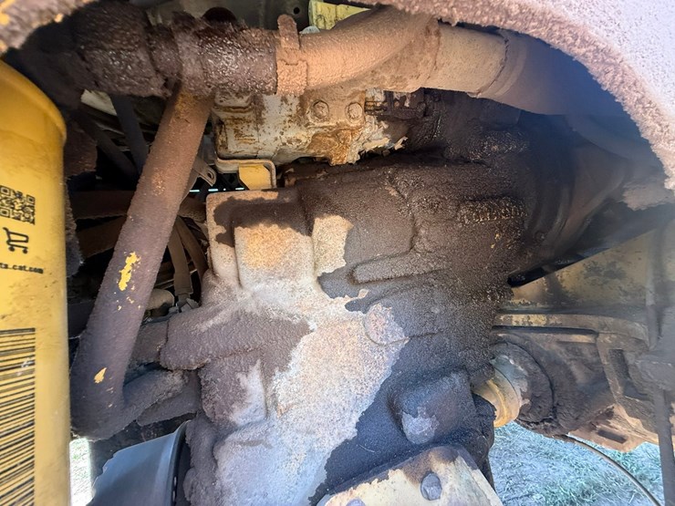 caterpillar-928g-image-65