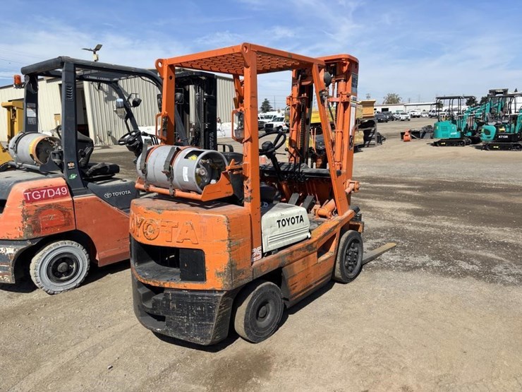 toyota-42-4fg025-forklift-image-3