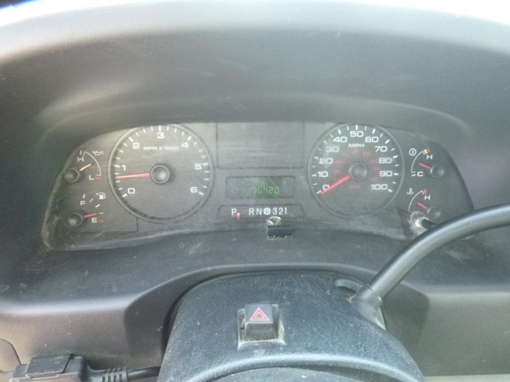 2005-ford-f450-image-15