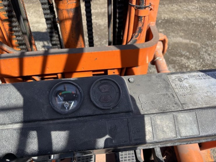 toyota-42-4fg025-forklift-image-20