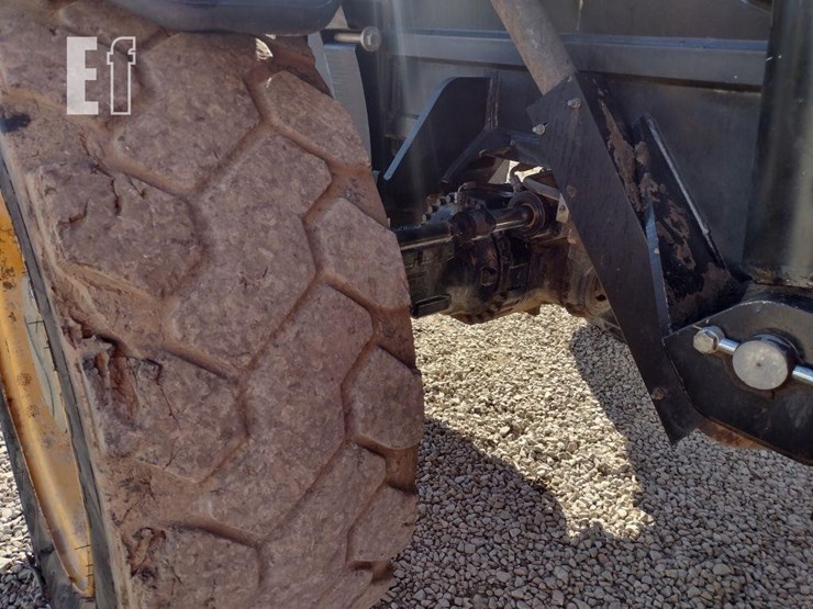 2011-caterpillar-tl1255-image-37