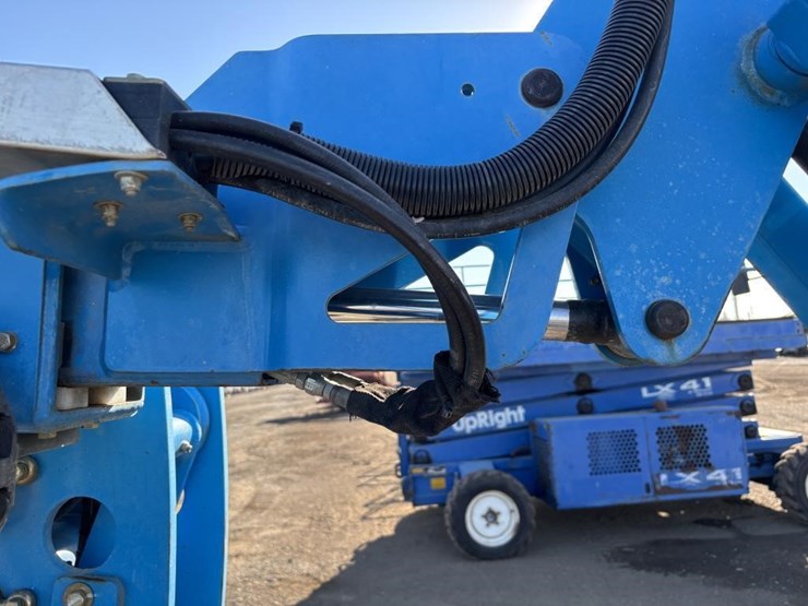 2009-genie-z-45/25-telescopic-boom-lift-image-18
