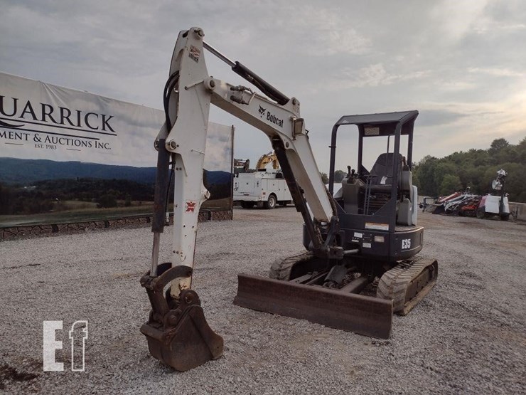 2010-bobcat-e35-image-35