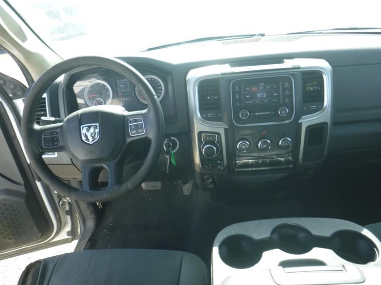 2018-dodge-1500-image-9