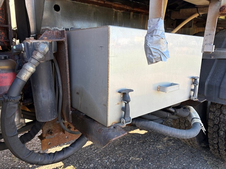 2006-caterpillar-c9-image-36