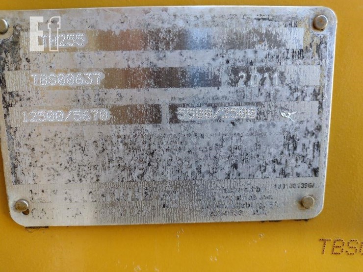 2011-caterpillar-th255-image-5