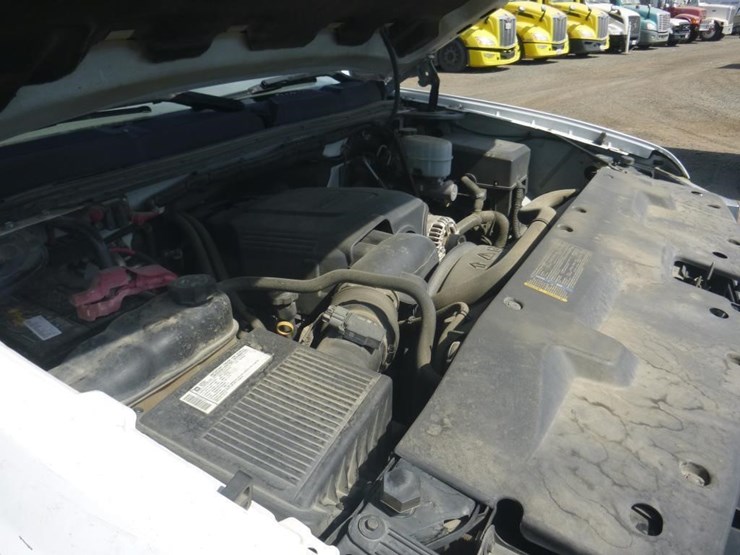 2009-chevrolet-3500hd-image-11