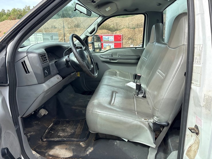 1999-ford-f550-image-45