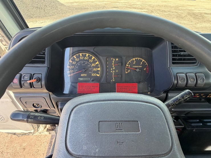 2006-chevrolet-w3500-image-45