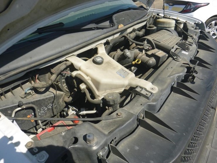 2013-chevrolet-express-3500-image-10