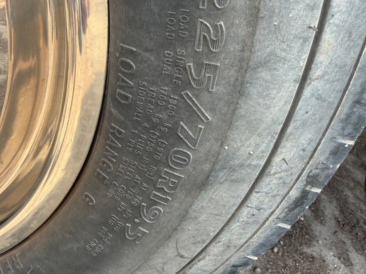 2015-ford-f550-image-46
