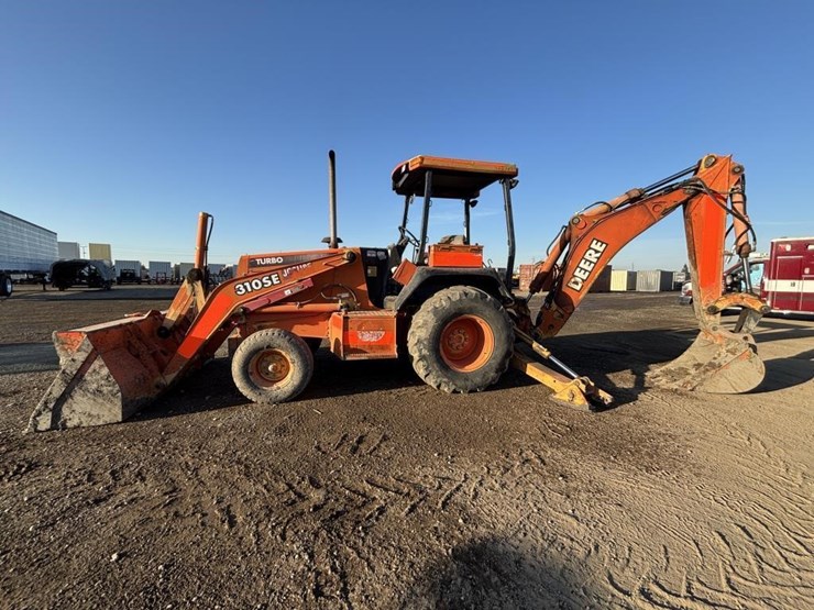 john-deere-310-image-5
