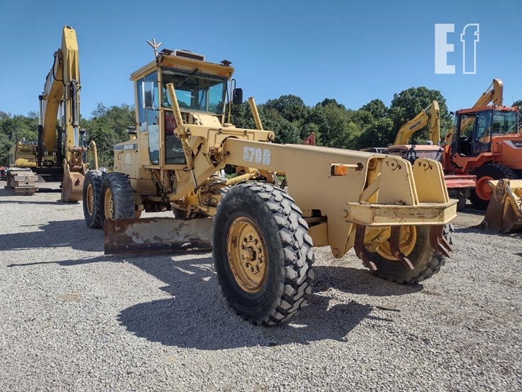 1993-deere-570b-image-45