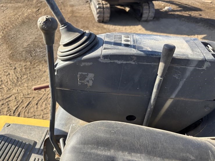kobelco-sk015-image-23