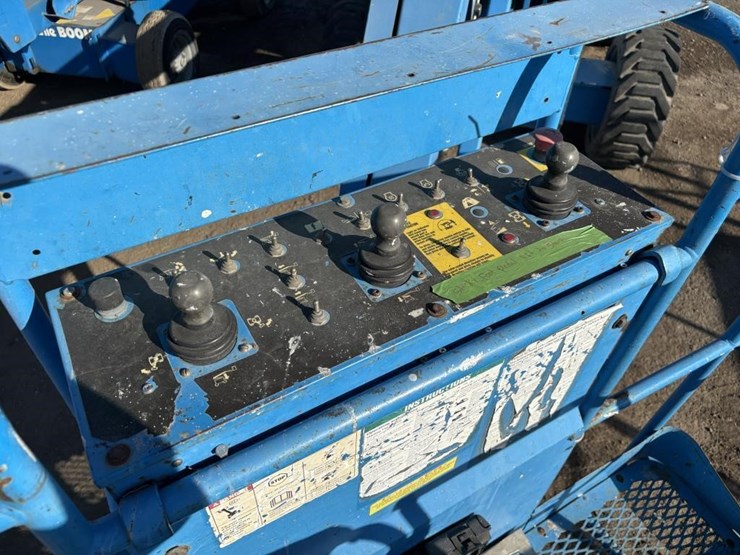 2009-genie-z-45/25-telescopic-boom-lift-image-13
