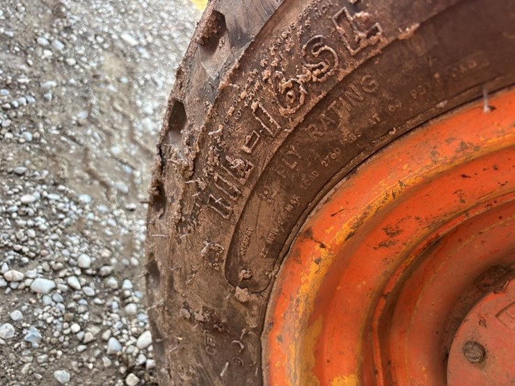 john-deere-310-image-28