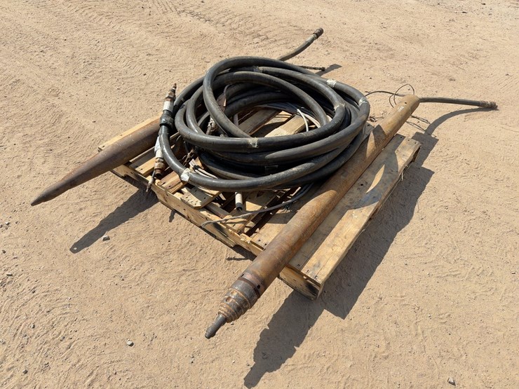 (2)-hydraulic-powered-moles-image-2