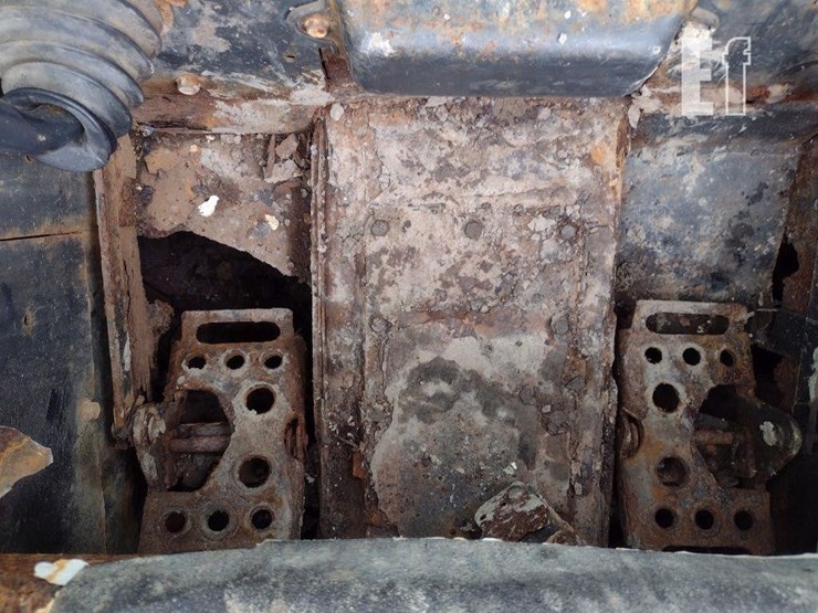 2008-bobcat-s250-image-13