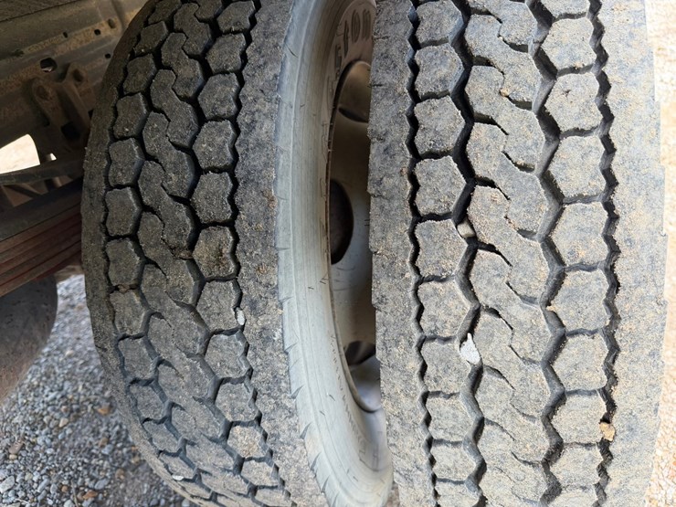 2001-ford-f450-image-91