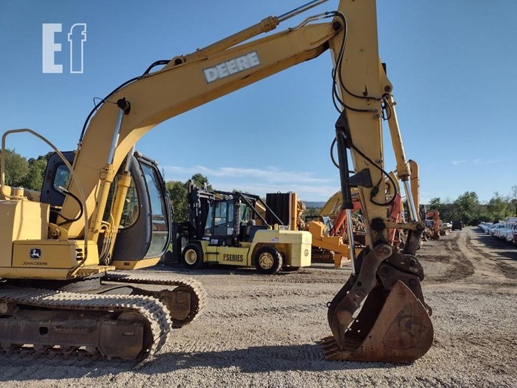 2005-deere-120c-image-37
