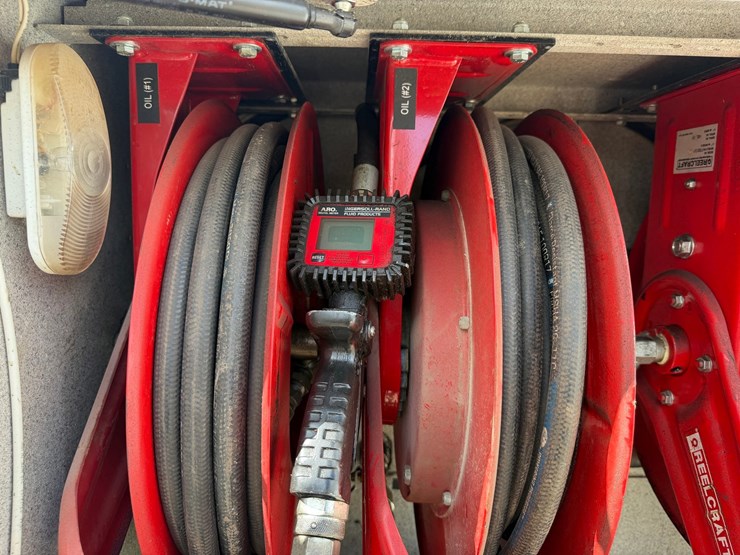 2015-ford-f550-image-26