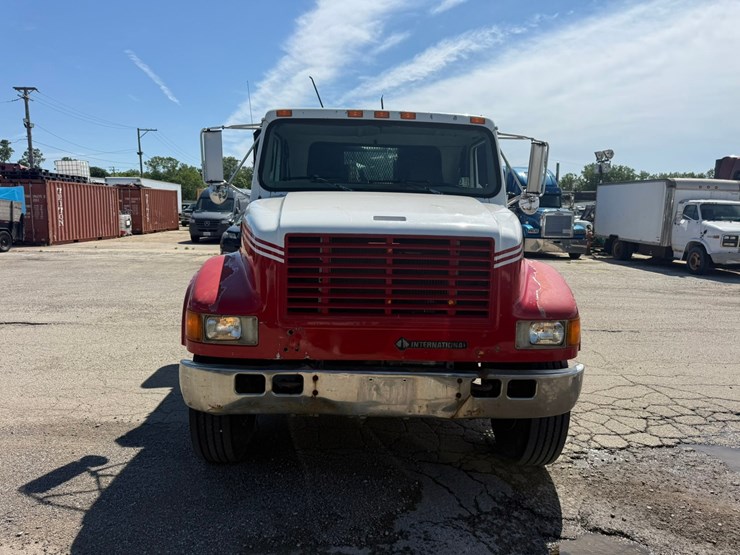 2000-international-4700-image-8