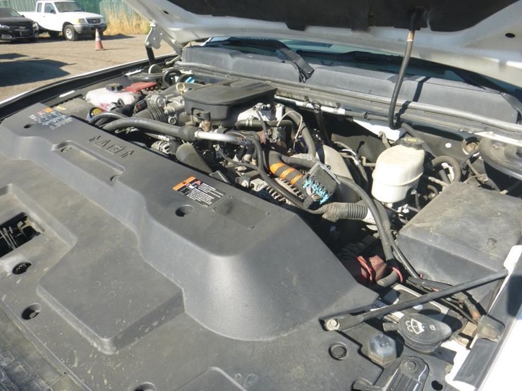 2014-chevrolet-3500hd-image-8