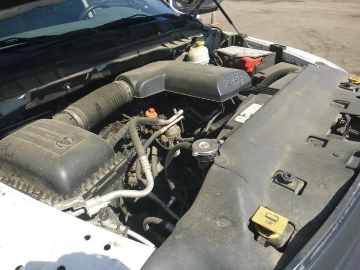 2014-dodge-1500-image-11