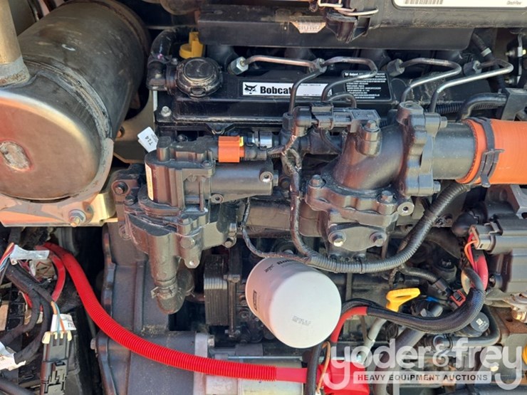 2023-bobcat-t595-image-38