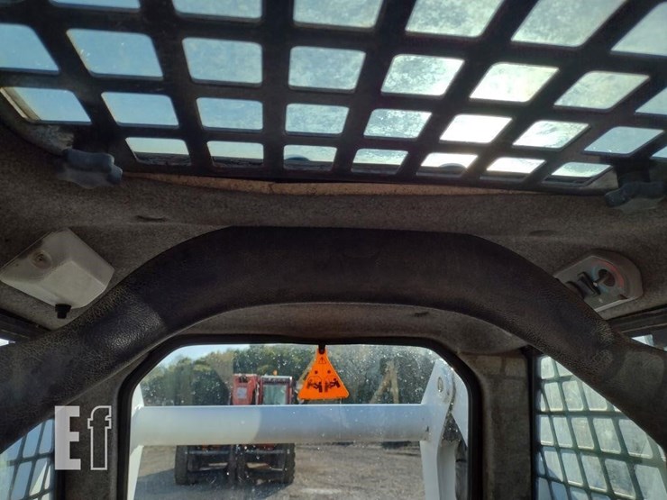 2009-bobcat-s250-image-11