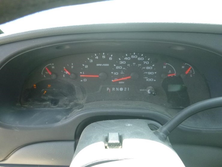 2008-ford-econoline-350-image-13