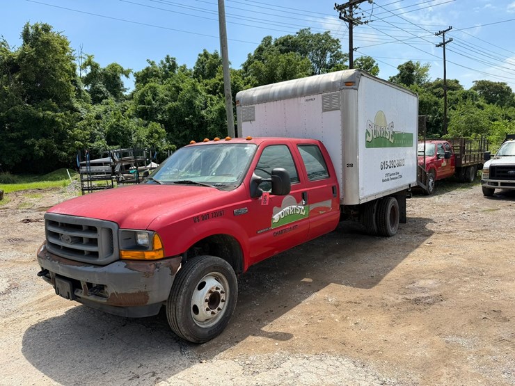 2001-ford-f450-image-1