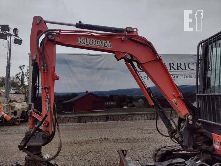 2016-kubota-kx040-4-image-21