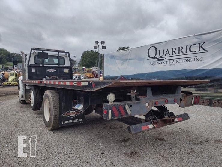 2011-international-durastar-4400-image-46