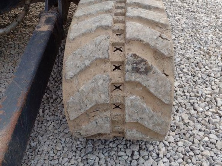 2017-deere-30g-image-16