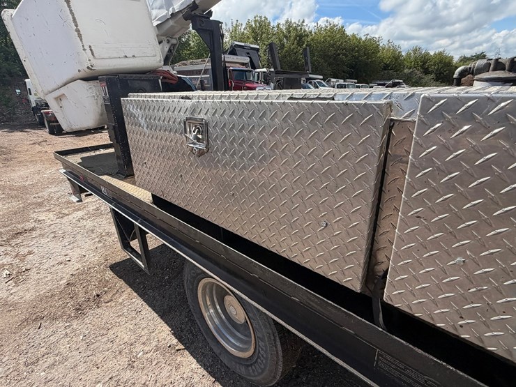 2006-chevrolet-w3500-image-25