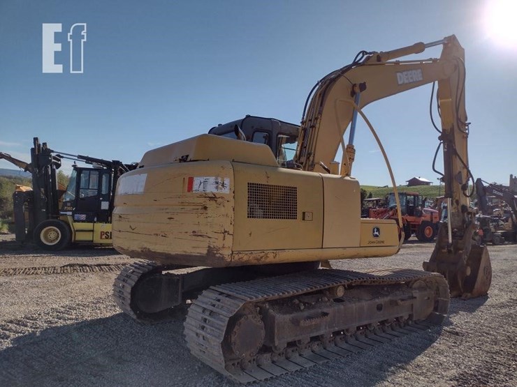 2005-deere-120c-image-46