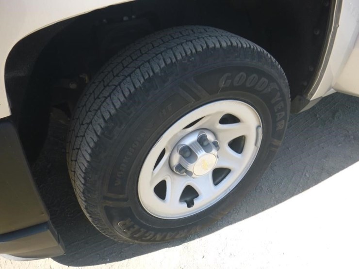 2018-chevrolet-1500-image-13