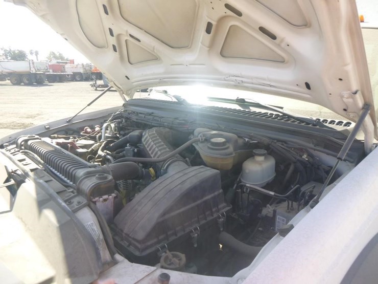 2005-ford-f450-image-28