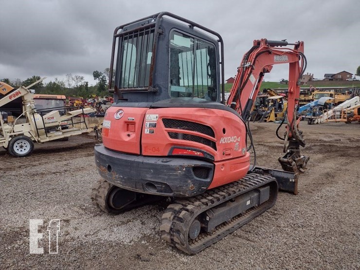 2016-kubota-kx040-4-image-36