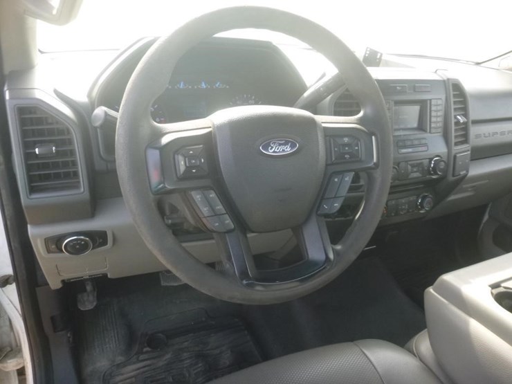 2017-ford-f350-image-9