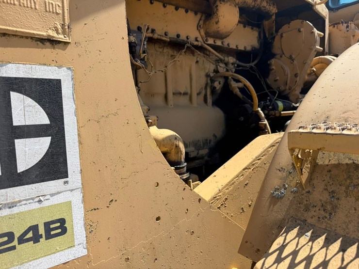 caterpillar-824b-image-38