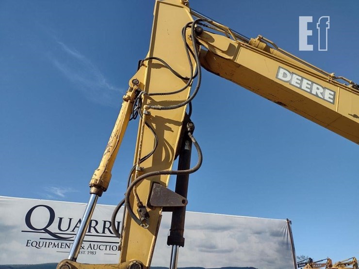 2005-deere-120c-image-42