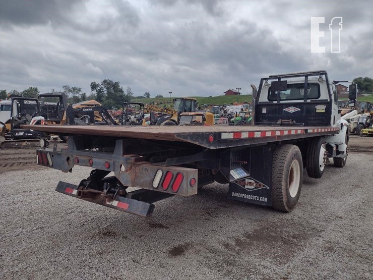 2011-international-durastar-4400-image-45
