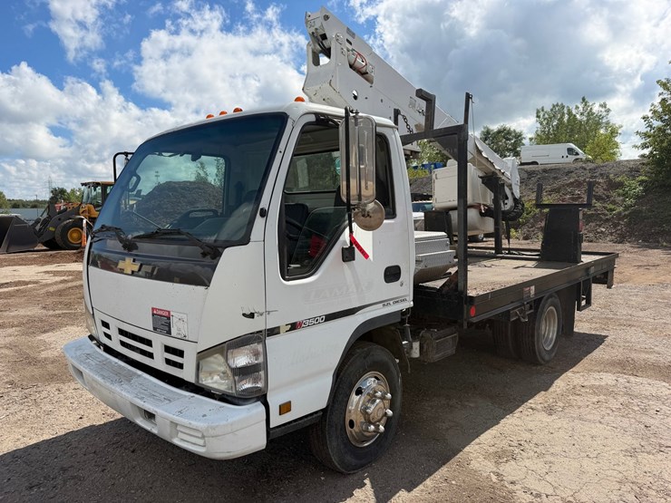 2006-chevrolet-w3500-image-1
