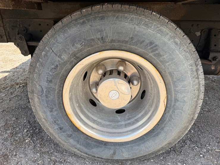2006-chevrolet-w3500-image-59