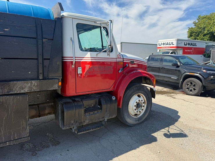 2000-international-4700-image-16