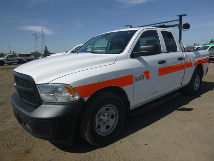 2016-dodge-1500-image-1